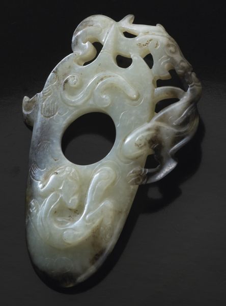Chinese Qing carved jade pendantdepicting 173bfb