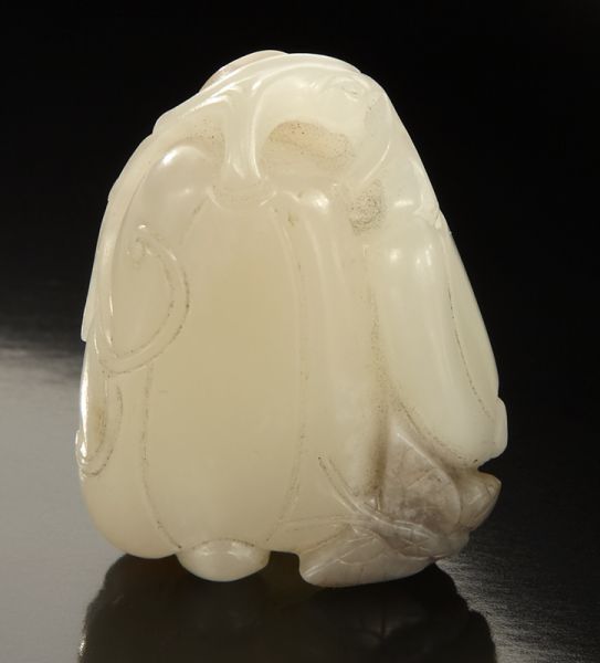 Chinese Qing carved jade pendantdepicting 173c04