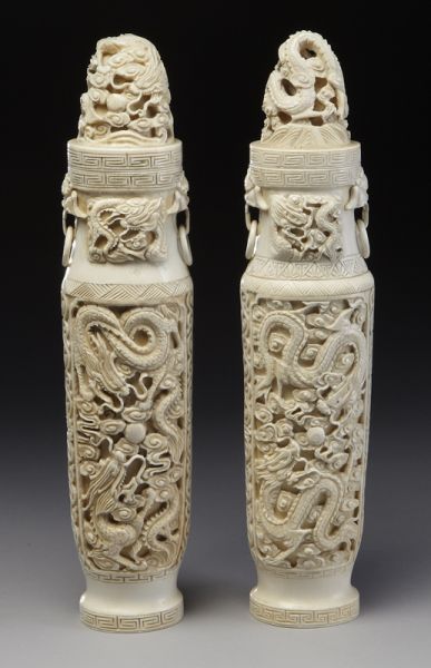 Pr Chinese carved ivory vases 173e64