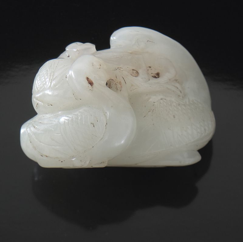 Chinese Qing carved jade toggledepicting 173f63