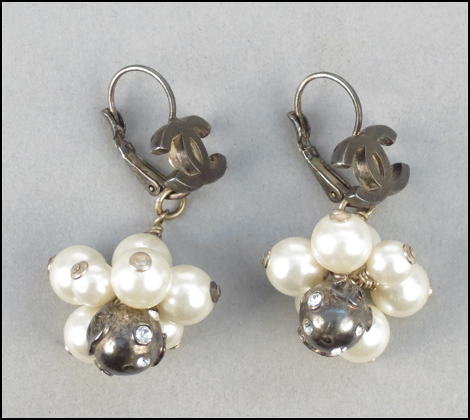 PAIR OF CHANEL FAUX PEARL AND RHINESTONE 176e19