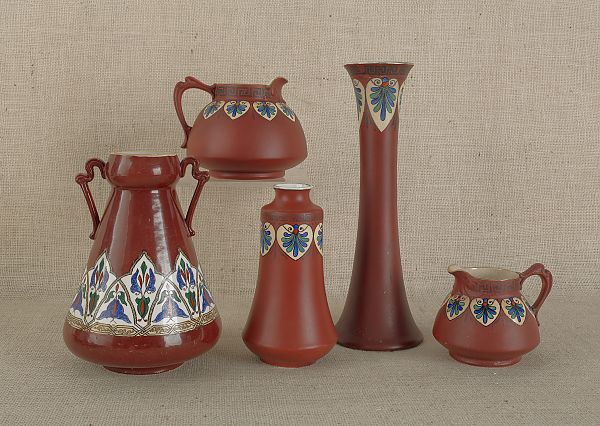 Five pieces of Haynes Pottery Baltimore 175e23