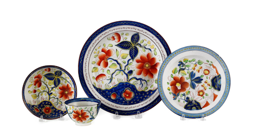 Four pieces of Gaudy Dutch porcelain 19th