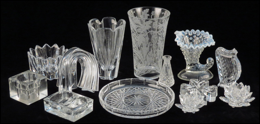 COLLECTION OF CRYSTAL TABLE ARTICLES  179a9d