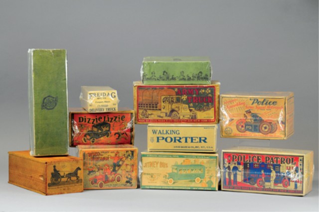 BOXED LOT OF REPRODUCTION TOY BOXES 17a45f