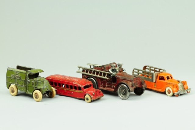GROUPING OF VEHICLES Cast iron 1789dc