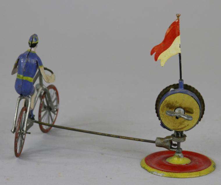 BICYCLE GO ROUND TOY Possibly French 17aa48