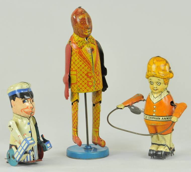 LOT OF THREE TIN FIGURE TOYS Grouping 17ab5a