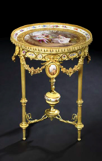 Continental Elaborate Matte and Bright Gilt-Lacquered