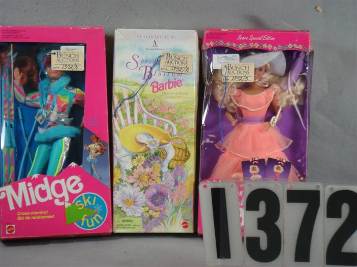 Lot of 3 Barbies to include 1991 3d225