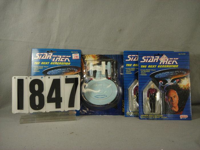 Lot of 23 Star Trek related toys to include