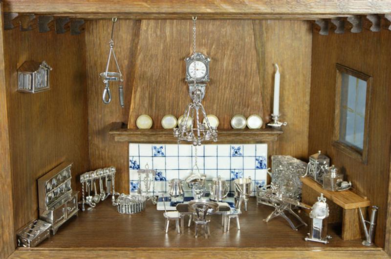 Miniature kitchen diorama with 26 pcs mostly