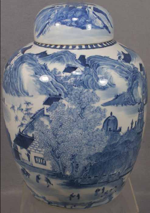 Chinese export porcelain blue and white large