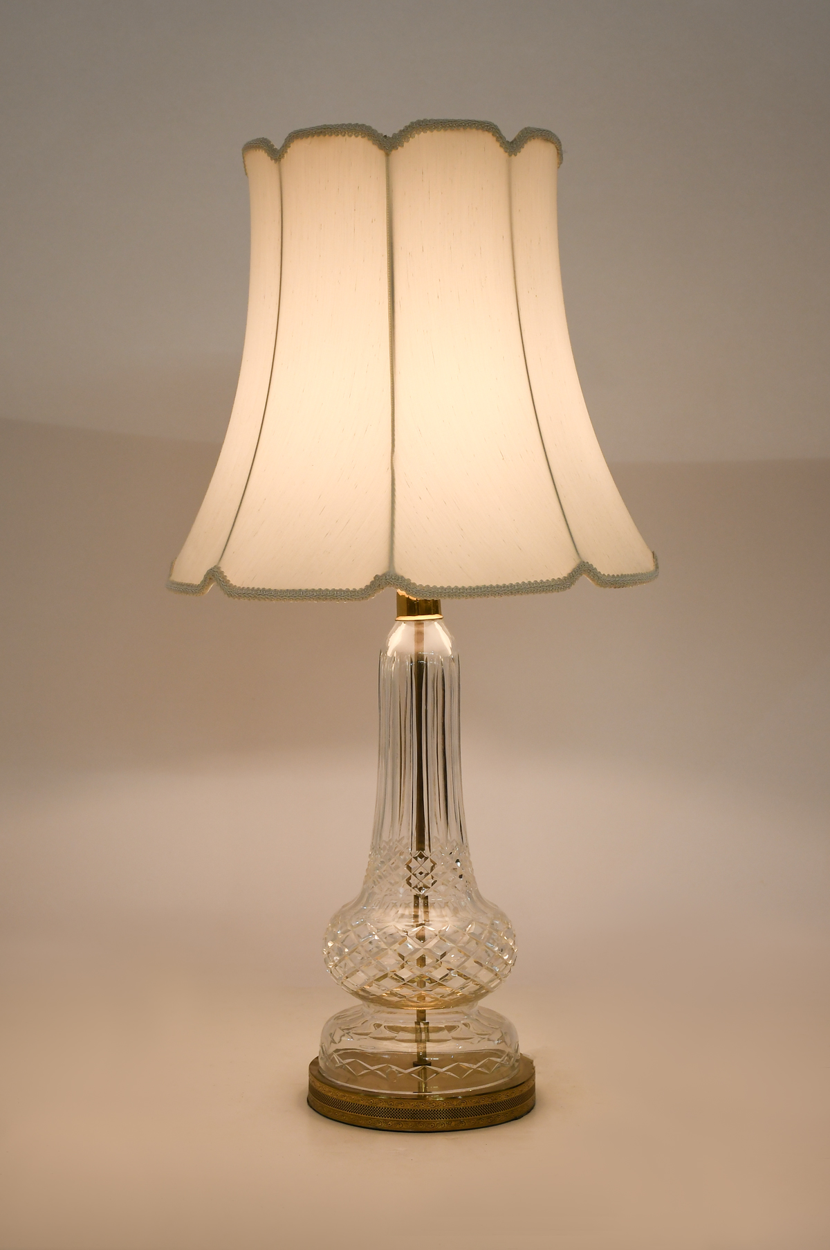 LARGE WATERFORD CRYSTAL TABLE LAMP  2764ee