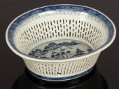 A 19th Century Chinese export blue and