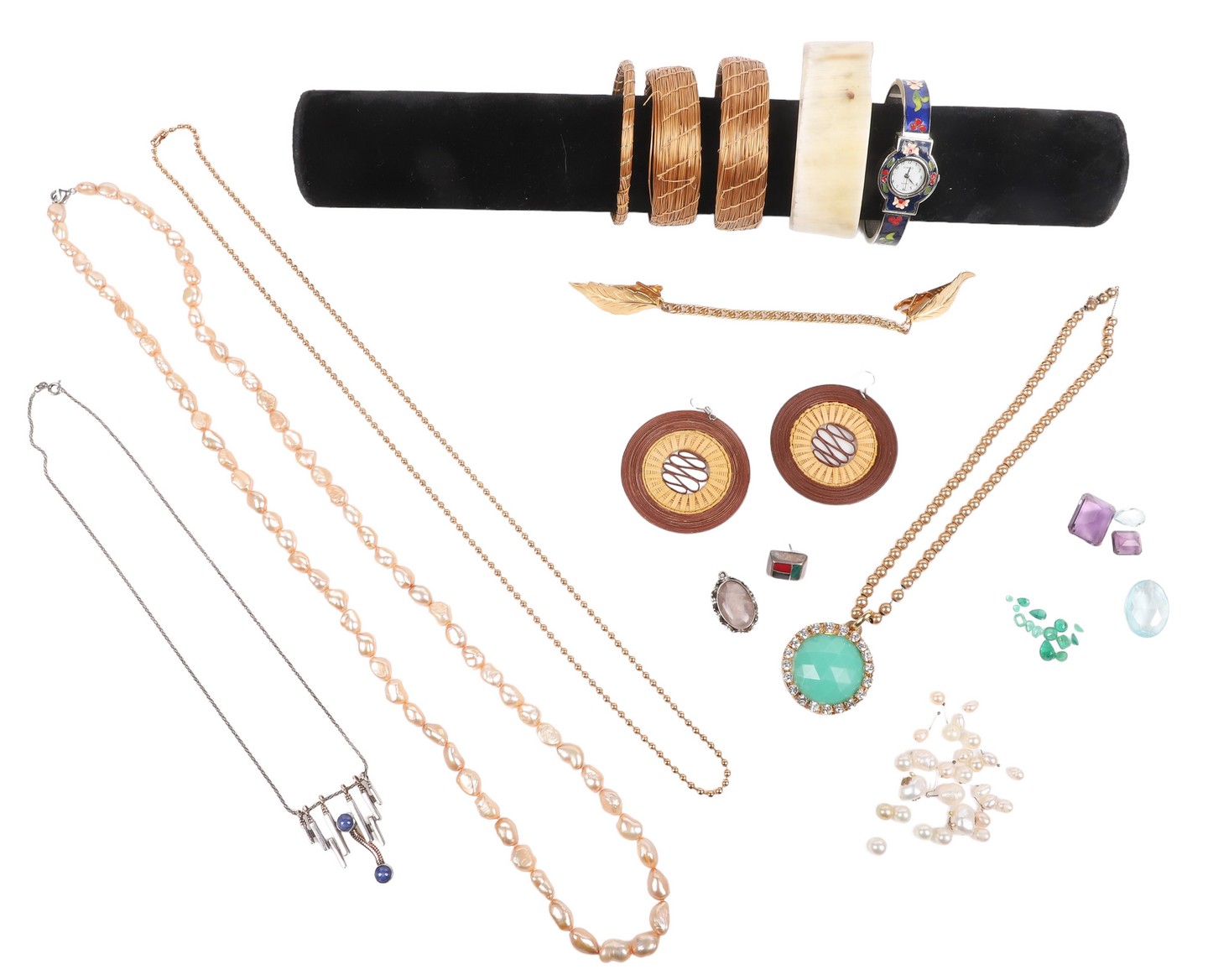 Costume and vintage jewelry grouping 27a5ca