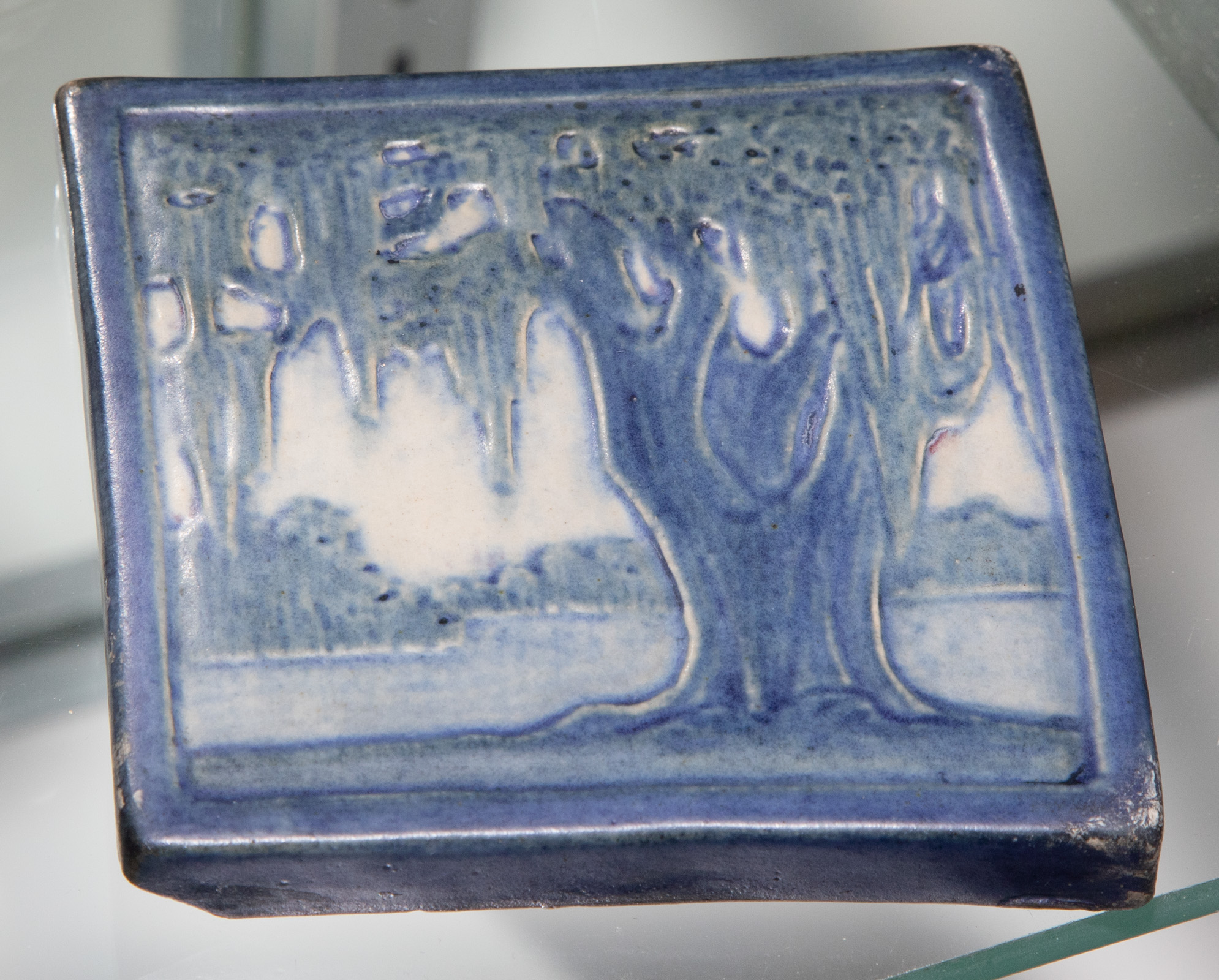 SMALL NEWCOMB COLLEGE POTTERY TILE