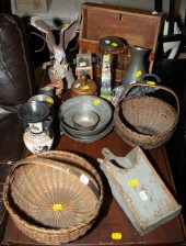 ASSORTED COUNTRY & DECORATIVE ITEMS