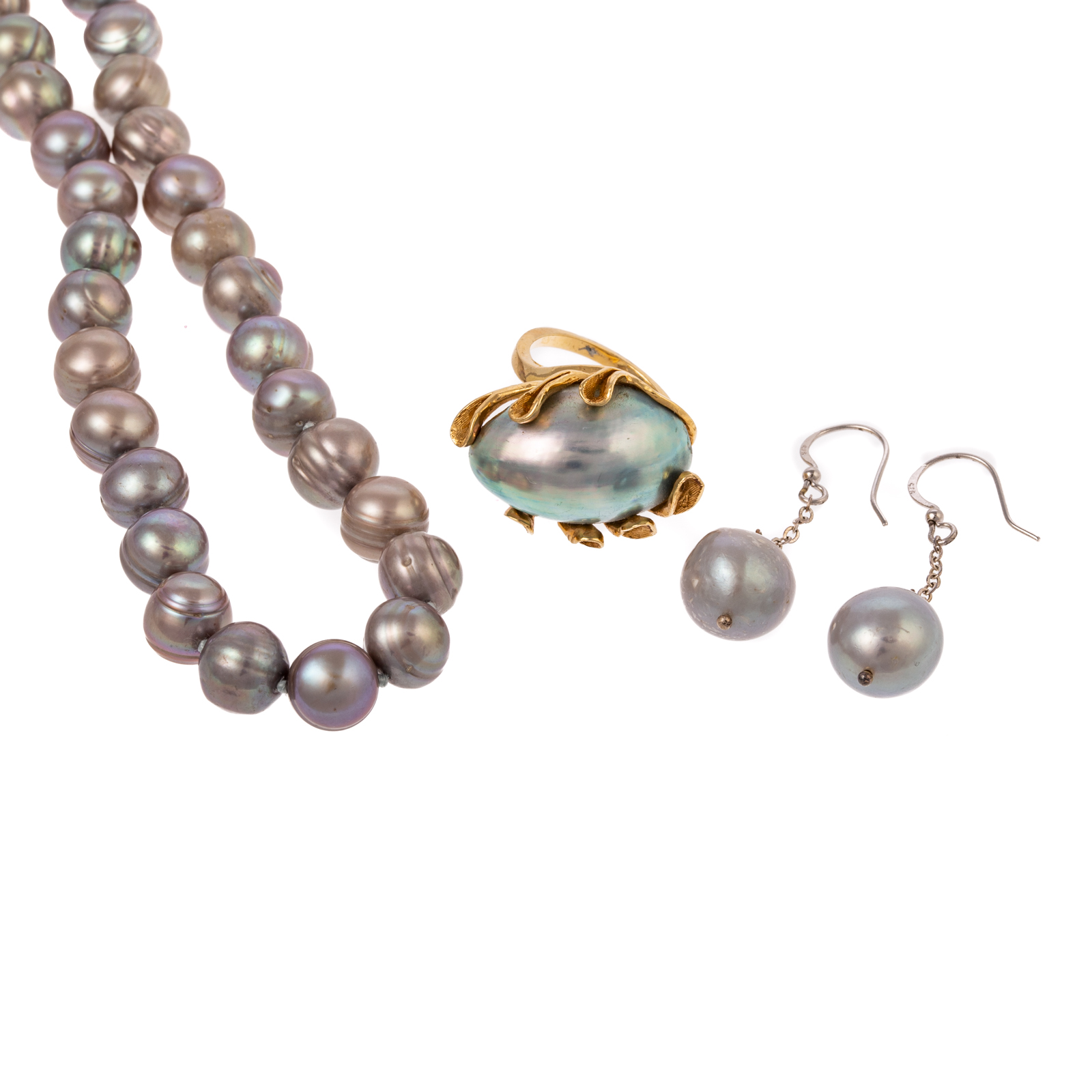 COLLECTION OF GRAY PEARL JEWELRY 2878bc