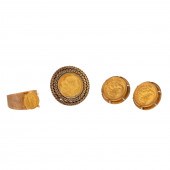 A COLLECTION OF GOLD COIN JEWELRY 2878d2