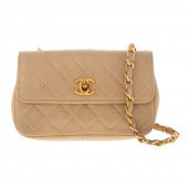 A CHANEL MINI QUILTED FLAP BAG 287cef