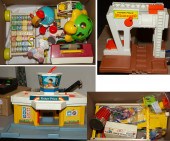 LARGE ASSORTMENT OF FISHER PRICE 289a20
