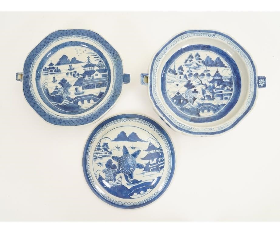 Two Chinese Canton blue and white 289e6b