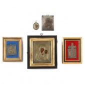 FIVE ANTIQUE RUSSIAN ICONS The 28cba2