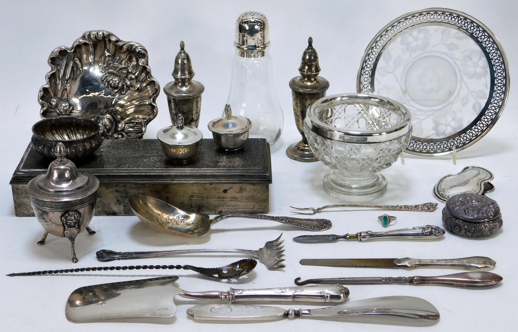 23PC STERLING SILVER FLATWARE AND 29b284