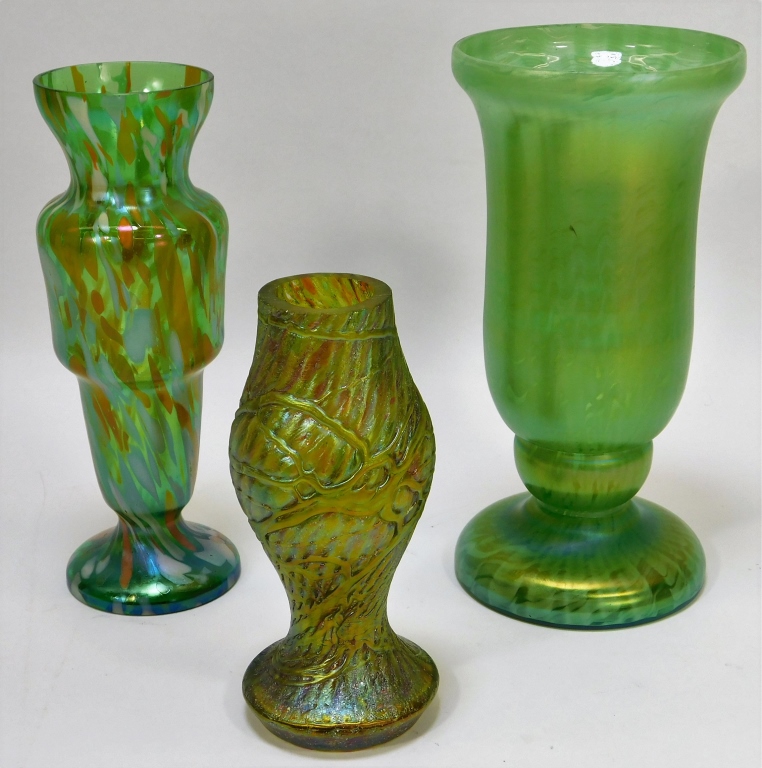 3 ASSORTED GREEN BOHEMIAN ART GLASS 29b5c5