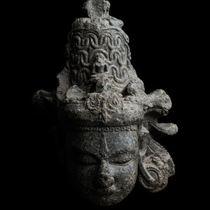 An Indian Carved Black Stone Head 2a18f2