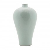CHINESE CELADON LONGQUAN MEIPING VASE