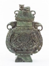 CHINESE CARVED SERPENTINE COVERED 2a6147