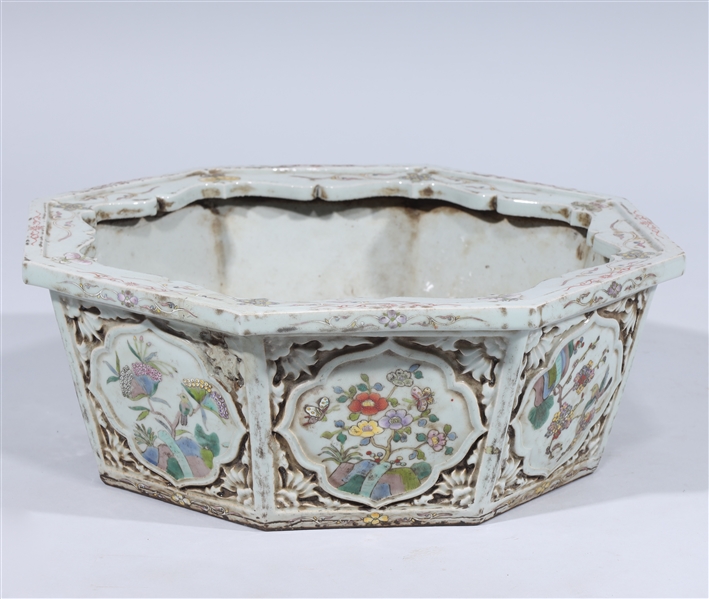 Chinese enameled porcelain famille 2ad887