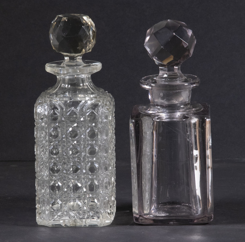  2 CRYSTAL DECANTERS Lot of 2  2b26f1