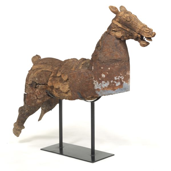 CARVED WOOD HORSE SCULPTURE ON 2b0e7f
