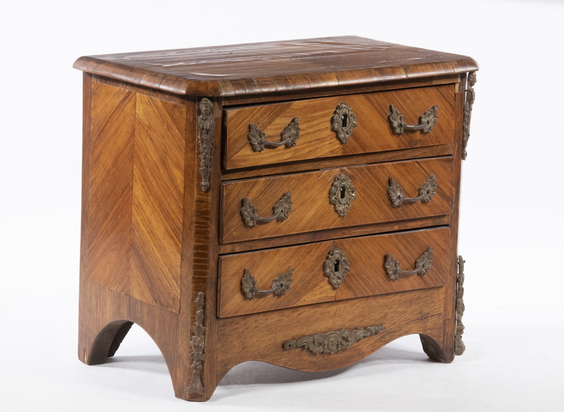 FRENCH INLAID MINIATURE CHEST French 2b4c0c