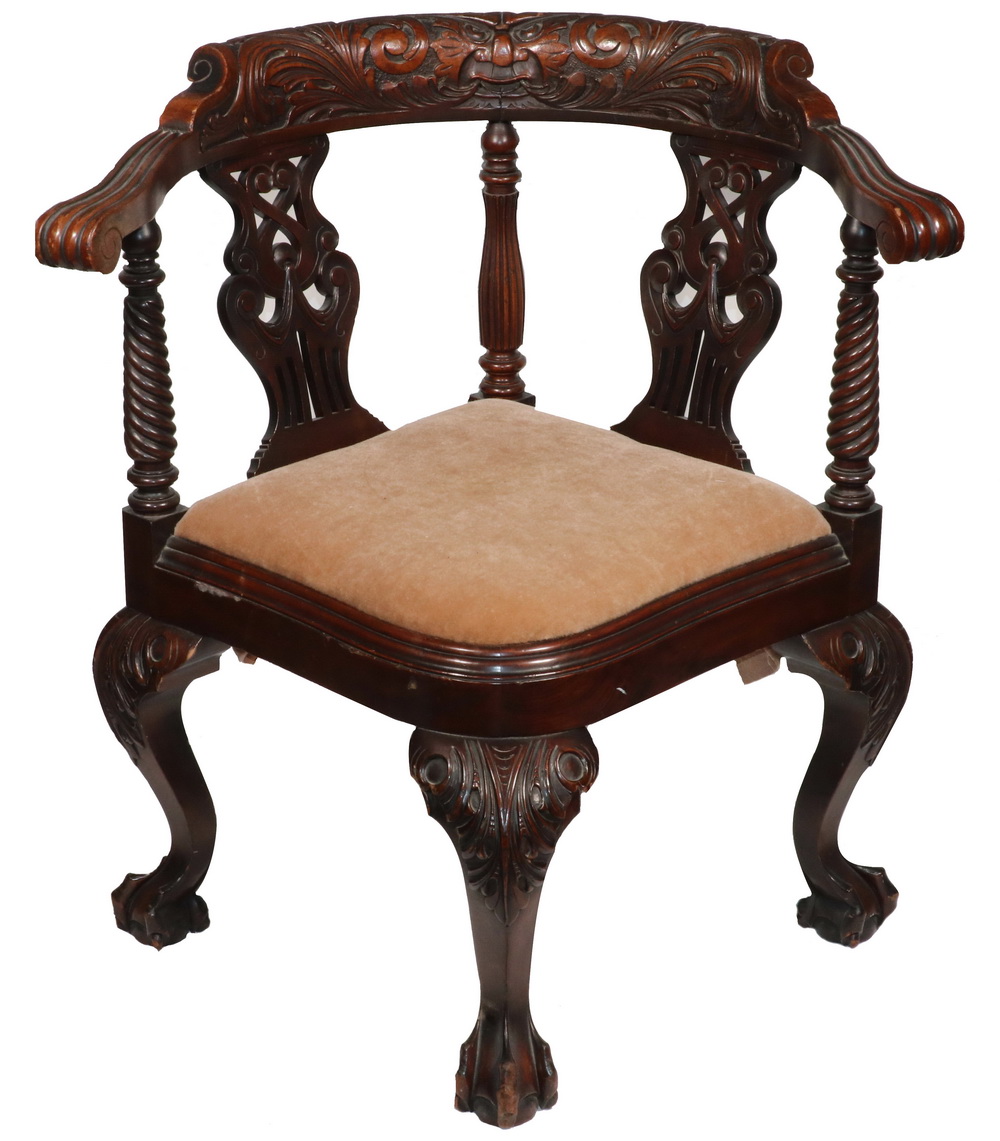 VICTORIAN CARVED CORNER CHAIR Late 2b515a