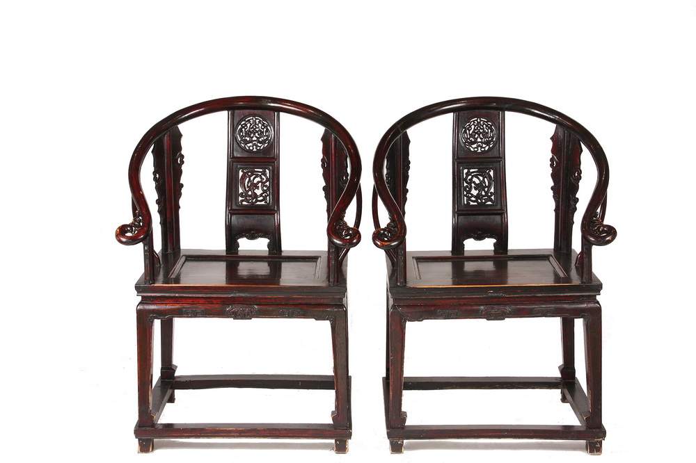 PR OF CHINESE ARMCHAIRS A pair 2b51a0