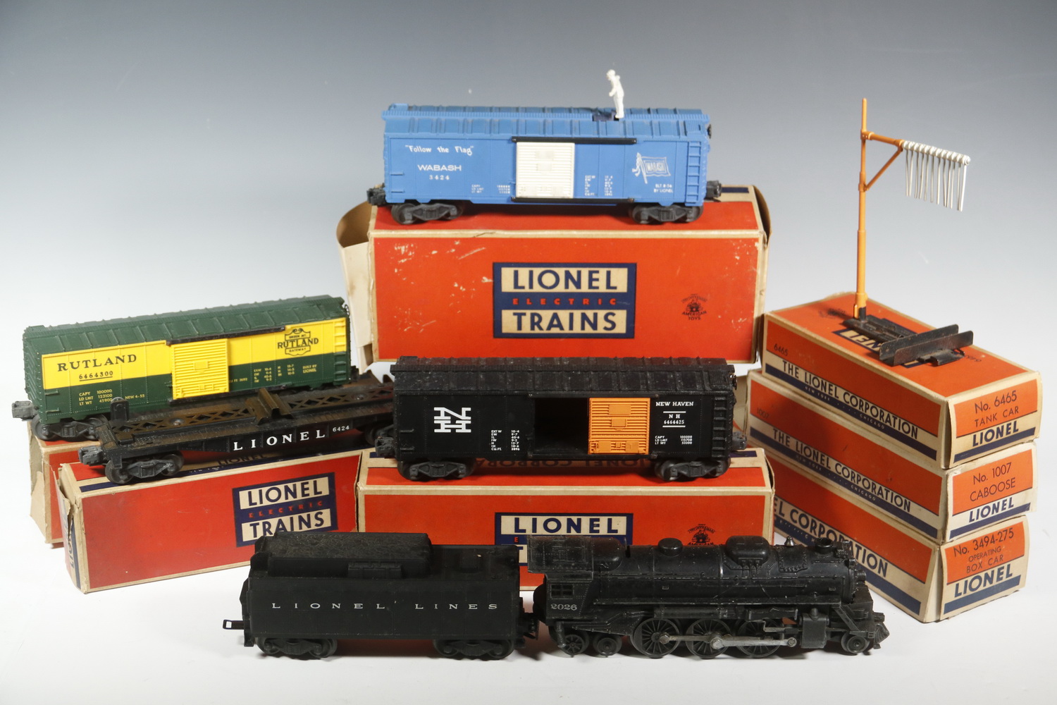  9 LIONEL TRAIN CARS IN BOXES 2b3610