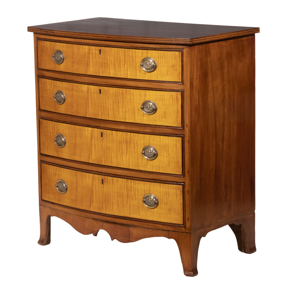 FEDERAL MAHOGANY BOW FRONT CHEST 2b3b99