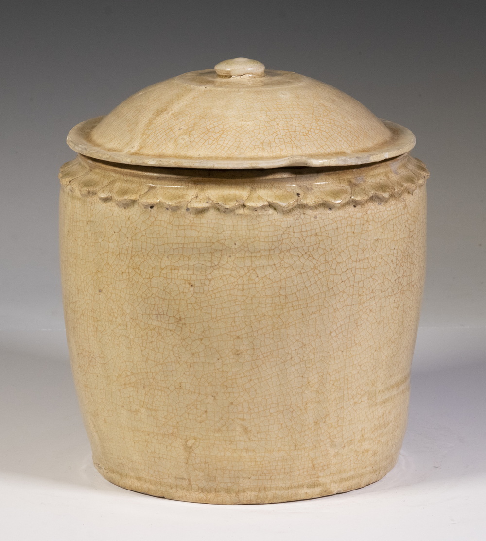 CHINESE SONG DYNASTY POTTERY COVERED 2b3d70