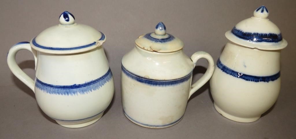 3 BLUE EDGED COVERED PEARLWARE 2b73bd