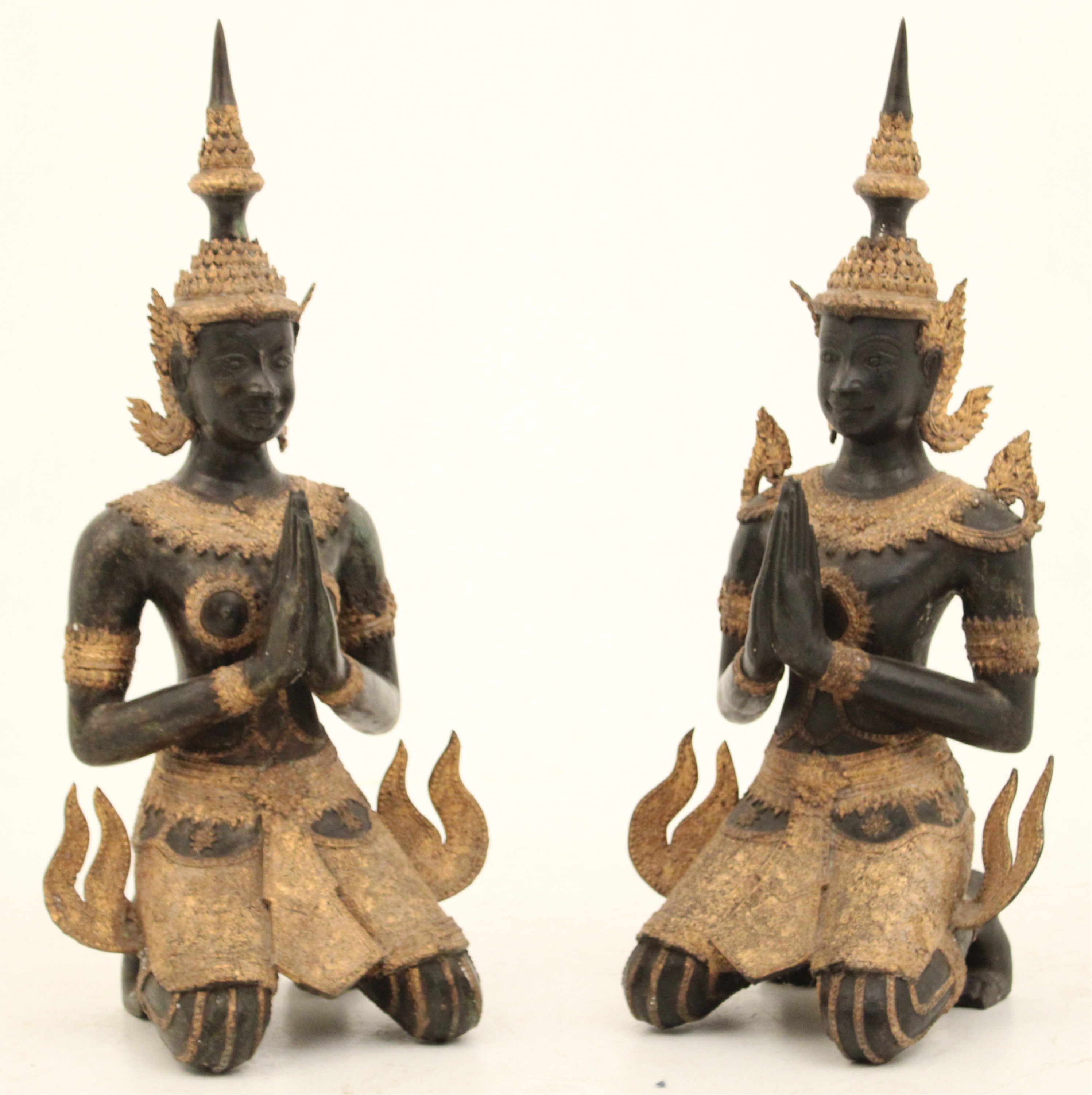 PAIR OF INDO CHINESE BRONZE SEATED 2b79ee