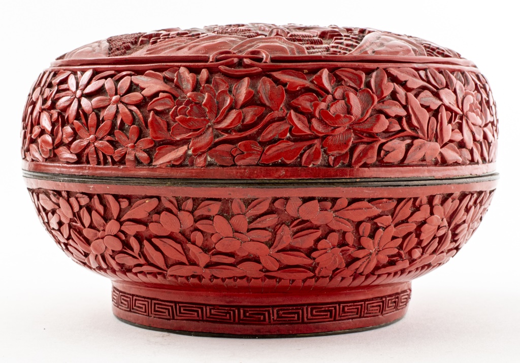 CHINESE CARVED CINNABAR LACQUER 2bb39c