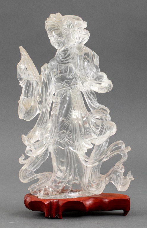 CHINESE ROCK CRYSTAL CARVING OF 2bc267