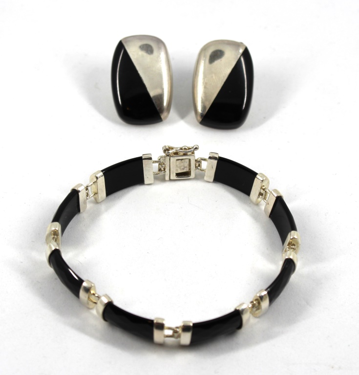 CONTEMPORARY MODERN SILVER FAUX ONYX 2bb250