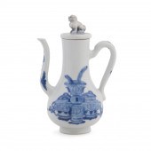 SMALL CHINESE BLUE & WHITE TEAPOT Small