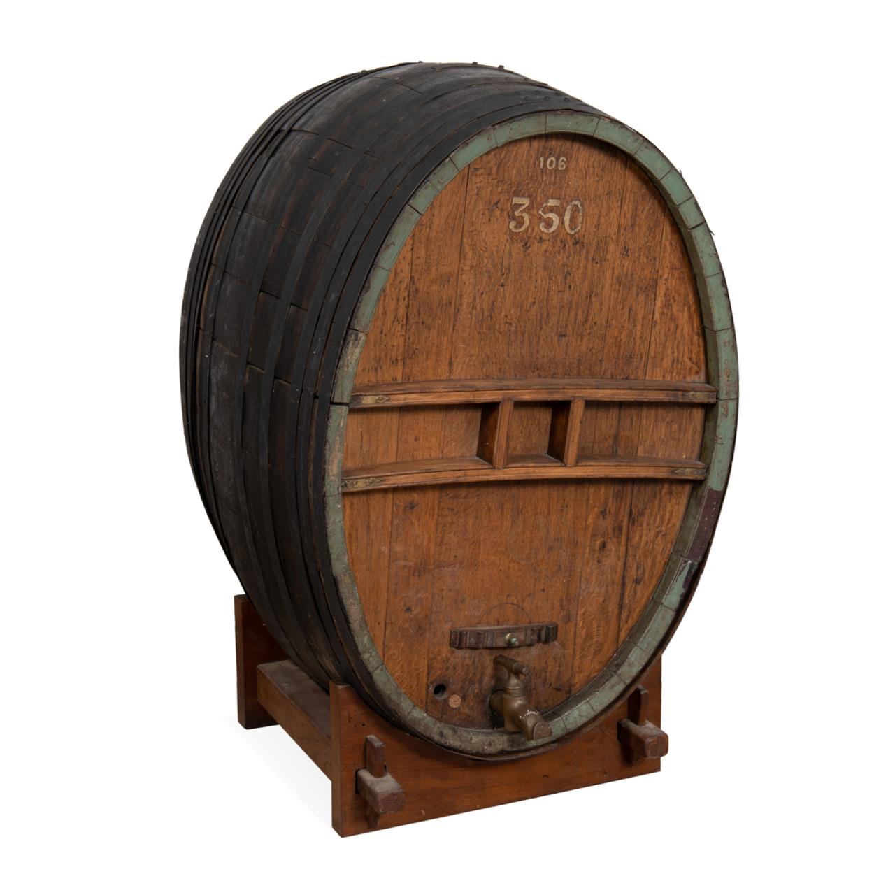 LARGE FRENCH OAK WINE BARREL ON 2bfd59