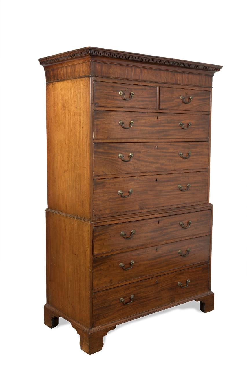 GEORGE III MAHOGANY CHEST ON CHEST 2bfdd2